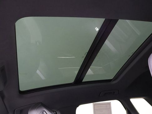 Used 2023 Audi Q4 e-tron Premium Plus w/ Premium Plus image 19