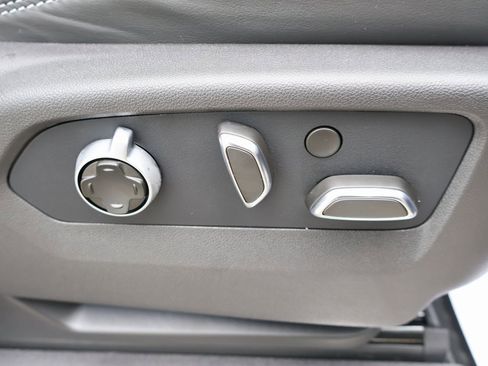 New 2025 GMC Sierra 1500 AT4X image 43