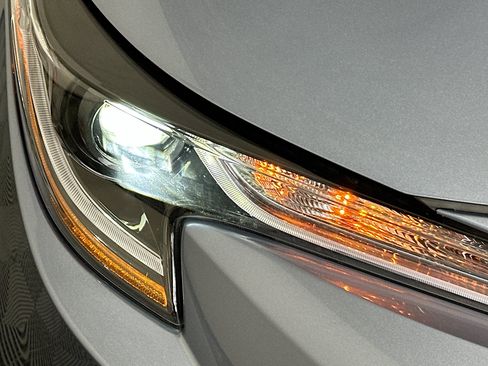 Used 2024 Toyota Corolla LE FWD image 9