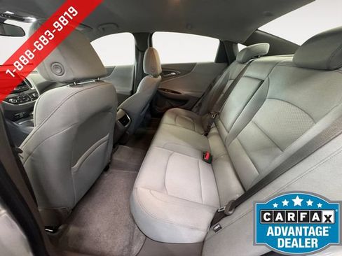 Used 2018 Chevrolet Malibu LT FWD image 22