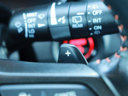 Used 2025 Honda CR-V Sport image 24