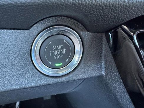 New 2026 Chevrolet Traverse LT image 17