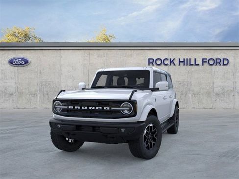 New 2025 Ford Bronco Outer Banks image 3