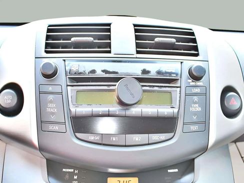 Used 2008 Toyota RAV4 Sport Utility 4D image 16