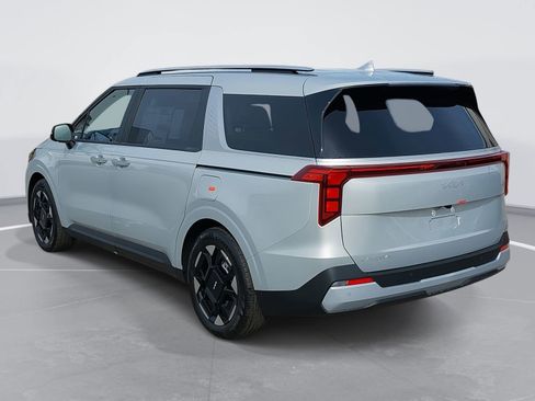 New 2026 Kia Carnival EX image 7