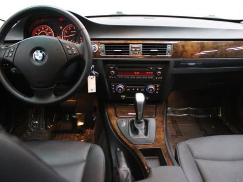 Used 2009 BMW 328i Sedan image 2