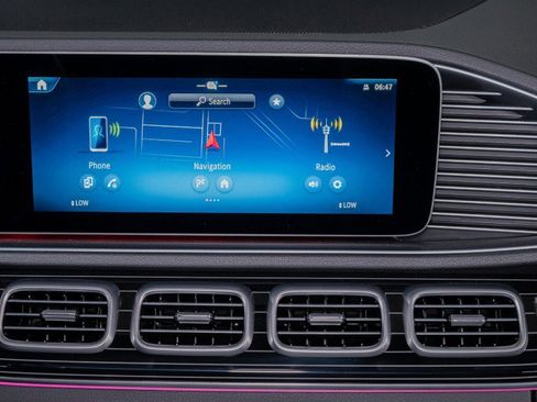 New 2026 Mercedes-Benz GLE 450 4MATIC image 17
