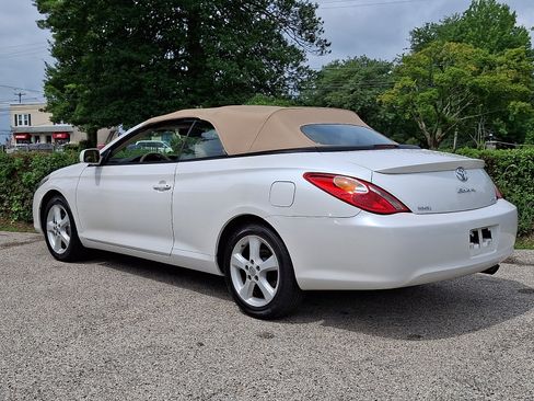 Used 2005 Toyota Solara SE FWD image 4