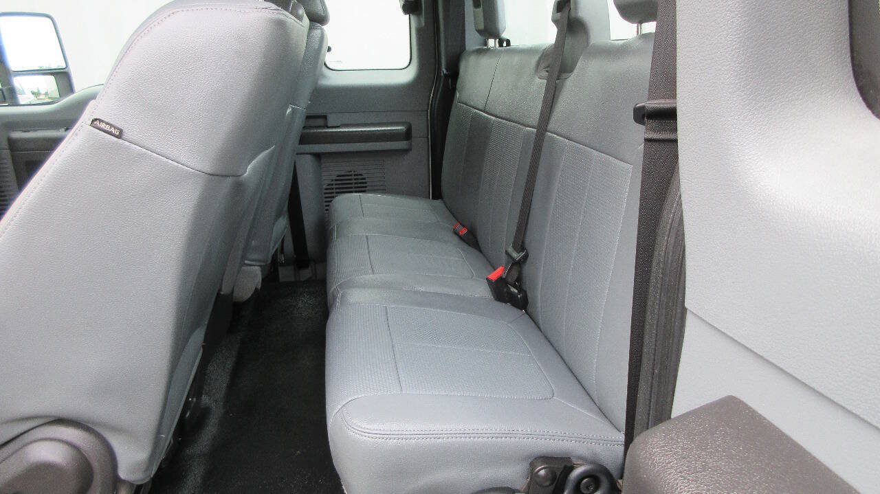 Used 2016 Ford F250 XL w/ XL Appearance Package AWD/4WD image 15