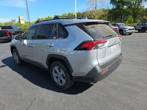 Used 2025 Toyota RAV4 XLE image 8