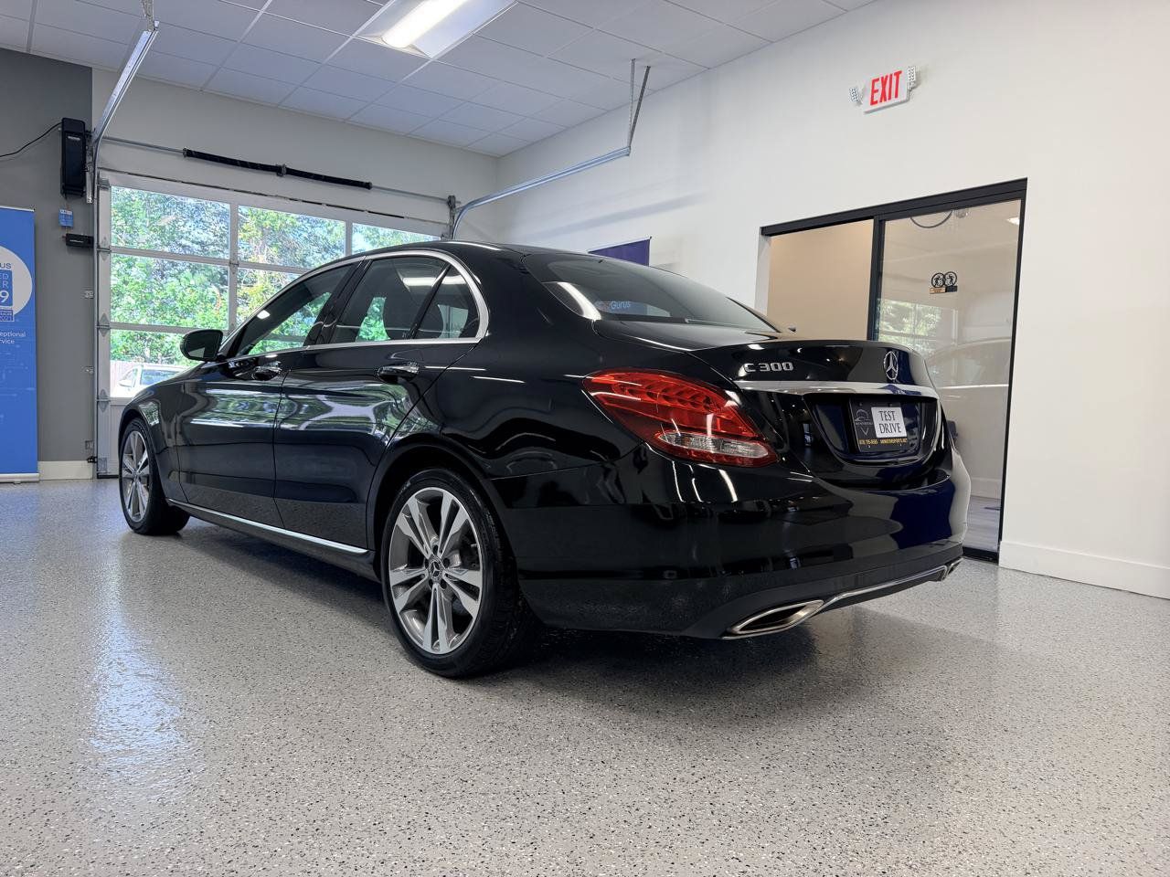 Used 2017 Mercedes-Benz C 300 Sedan image 5