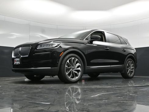 Used 2023 Lincoln Nautilus Reserve w/ Equipment Group 201A AWD/4WD image 56
