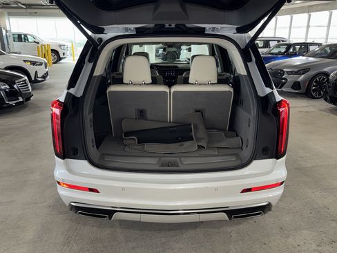 Used 2023 Cadillac XT6 Premium Luxury AWD/4WD image 14