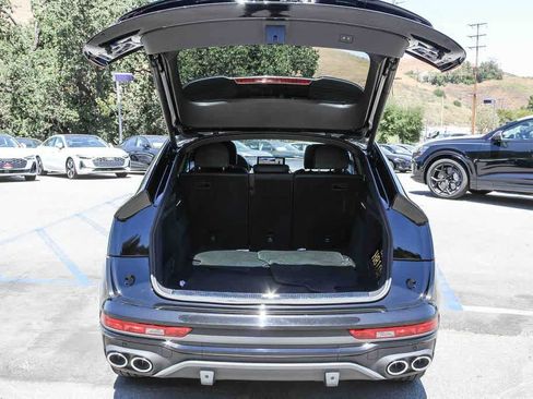 Used 2023 Audi SQ5 Premium Plus w/ Premium Plus Package AWD/4WD image 26