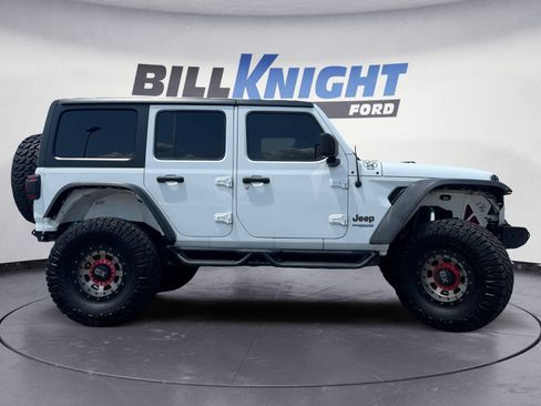Used 2020 Jeep Wrangler Unlimited Rubicon AWD/4WD image 6