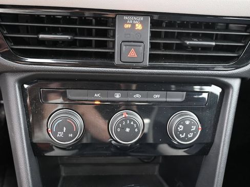 Used 2026 Volkswagen Taos S FWD image 27