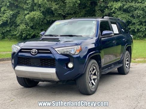 Used 2020 Toyota 4Runner TRD Off-Road Premium w/ Moonroof Package AWD/4WD image 3