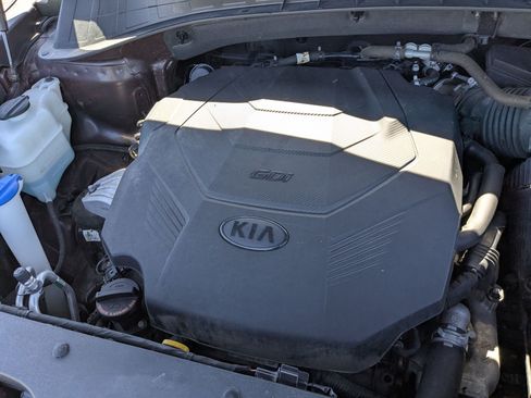 Used 2020 Kia Sorento FWD V6 image 34