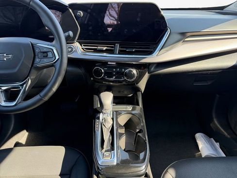 Used 2025 Chevrolet Trax ACTIV w/ Sunroof Package image 11