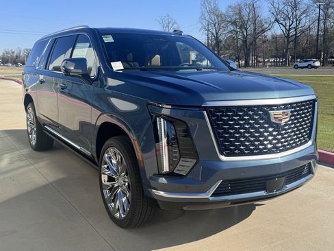 New 2026 Cadillac Escalade ESV Luxury w/ LPO, Radiant Package image 6