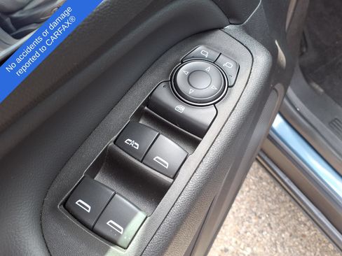 Used 2024 Chevrolet Equinox LT FWD image 14