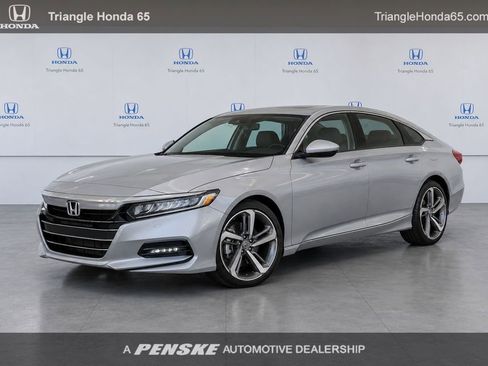 Used 2022 Honda Accord Touring image 1