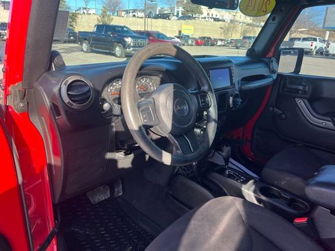 Used 2014 Jeep Wrangler Unlimited Sport image 17