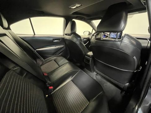 Used 2022 Toyota Corolla XSE FWD image 12