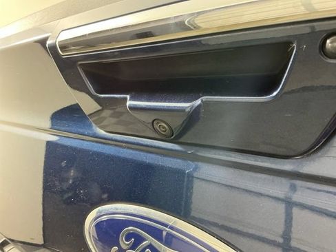 Used 2019 Ford F150 Lariat AWD/4WD image 9