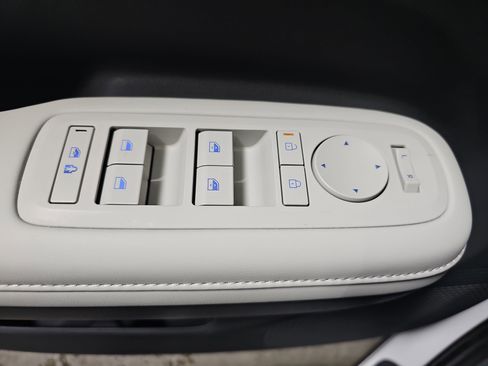 Used 2025 Hyundai Santa Fe SEL image 28