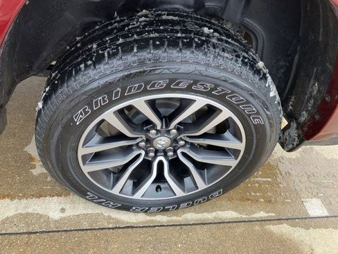 Certified 2025 RAM 1500 Limited image 28