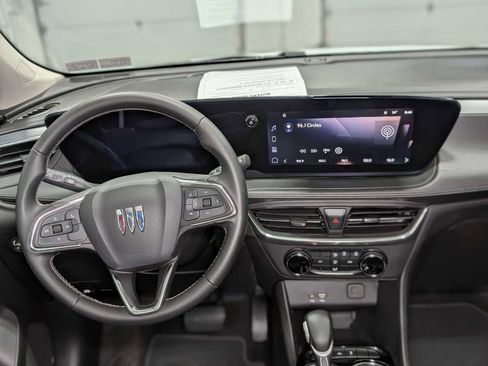 Used 2024 Buick Encore GX Preferred image 5