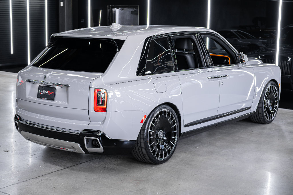 Used 2027 Rolls-Royce Cullinan AWD/4WD image 13