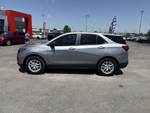 Used 2023 Chevrolet Equinox LS FWD image 11
