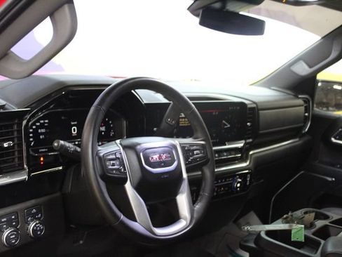 Used 2024 GMC Sierra 1500 Elevation AWD/4WD image 14