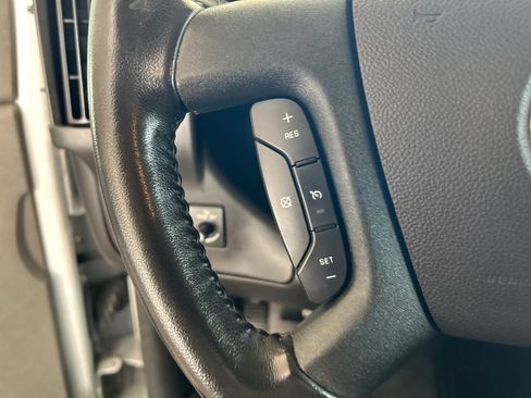 Used 2023 GMC Savana 3500 w/ Power Convenience Package image 40