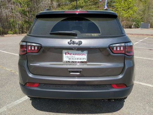 Used 2022 Jeep Compass Altitude image 5