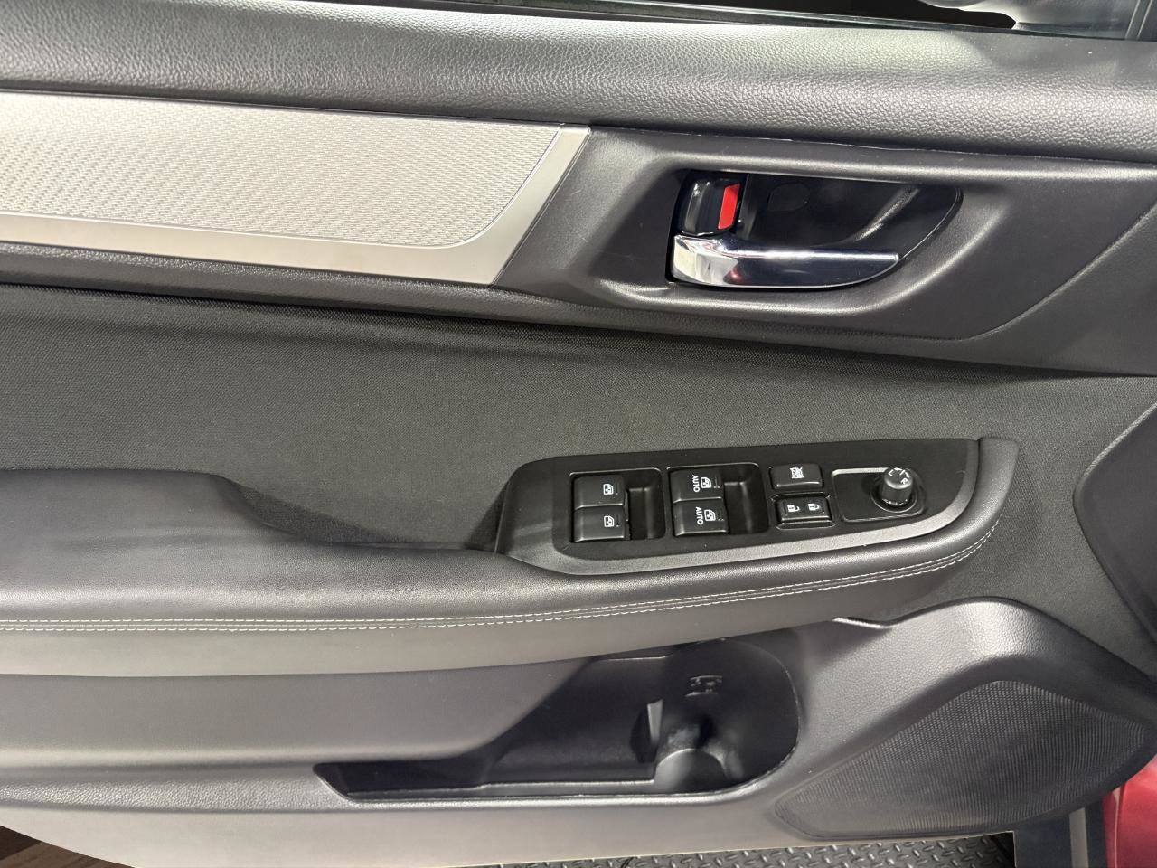 Used 2019 Subaru Outback 2.5i Premium AWD/4WD image 10