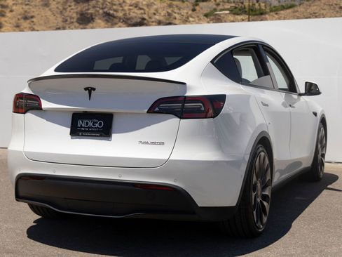 Used 2021 Tesla Model Y Performance AWD/4WD image 10
