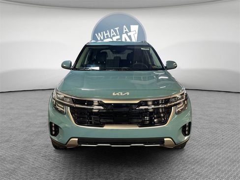 Certified 2024 Kia Seltos SX w/ SX Sunroof Package image 9