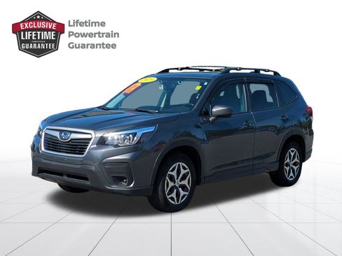 Used 2020 Subaru Forester Premium image 7