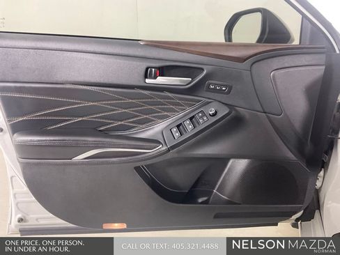 Used 2022 Toyota Avalon Limited w/ Advanced Safety Package FWD image 20