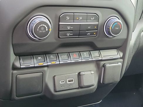 Certified 2025 Chevrolet Silverado 1500 Custom w/ Turbomax Blackout Package RWD image 28