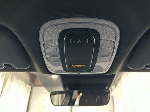 Used 2025 Hyundai Elantra Sport image 33