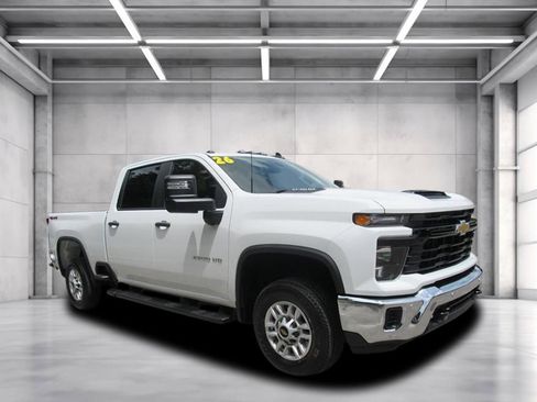Used 2026 Chevrolet Silverado 2500 W/T w/ WT/CX Safety Package AWD/4WD image 1