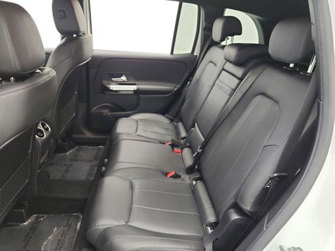Used 2022 Mercedes-Benz GLB 250 image 15