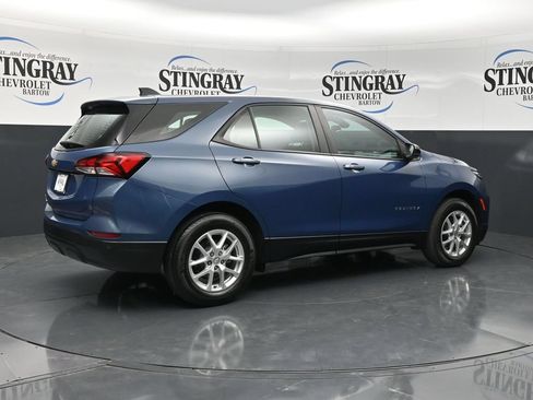Used 2024 Chevrolet Equinox LS w/ Driver Confidence II Package FWD image 9