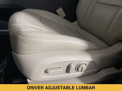 Certified 2018 Buick Enclave Premium w/ Experience Buick Package FWD image 10