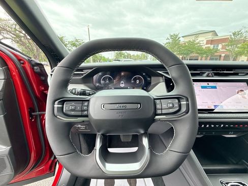 New 2026 Jeep Cherokee Laredo image 13