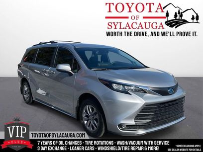Used 2025 Toyota Sienna XLE w/ XLE Plus Package